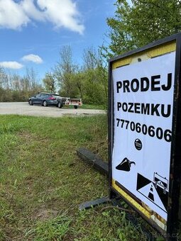 POZEMEK PRO SEZÓNNÍ PRODEJNÍ KIOSEK Staré Město-Uh.Hradiště