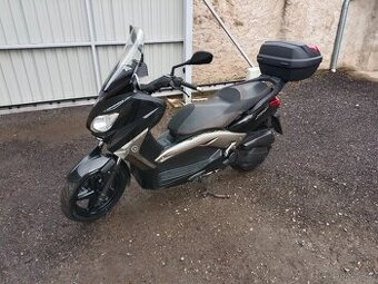 Yamaha x max 125i ABS černý 2 rv 2014 cz doklady v ceně.