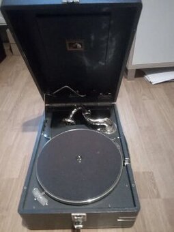 Modrý Gramofon His Master's Voice 102c, 1935