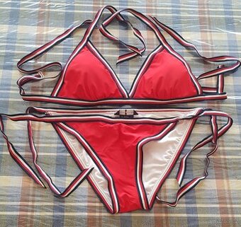 Dvojdilne plavky Tommy Hilfiger