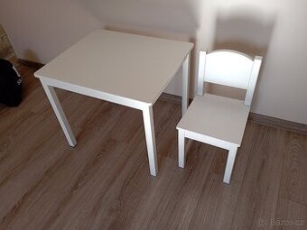 Dětská židle a stůl - 1