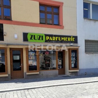 Pronájem obchodních prostor, 75m2, Slaný, Soukenická, výloha - 1
