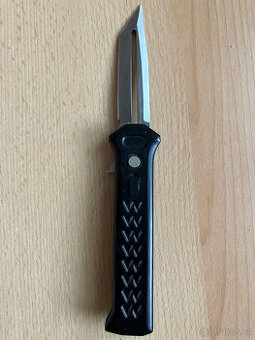 Vystřelovací nůž - 1