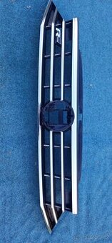 VW pasat B8 maska