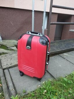 Cestovní kufr na kolečkách