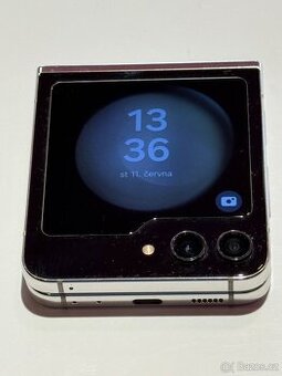 SAMSUNG Galaxy Z Flip5