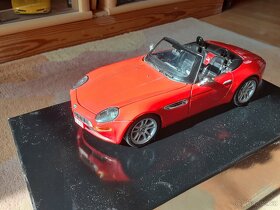 1:18 BMW Z8 , MAISTO - 1