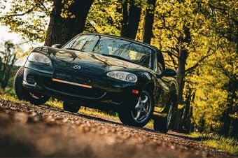 Mazda MX-5 NBFL (2001–2005)