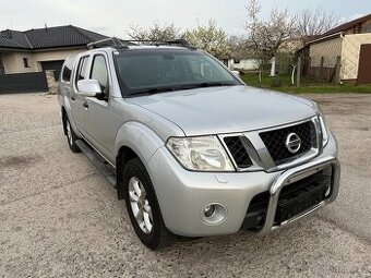 Nissan Navara 4WD s uzávierkou