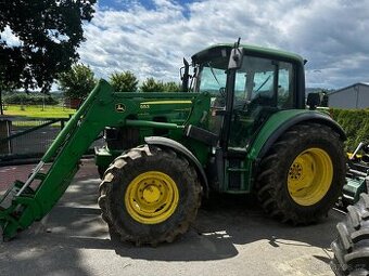 Traktor JOHN DEERE 6230 s čelním nakladačem