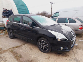 PEUGEOT 5008 S POŠKOZENÝM MOTOREM
