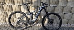 prodám TREK Rail 9.7 Gen 4 CARBON RED SMOKE S 2023 s vybaven