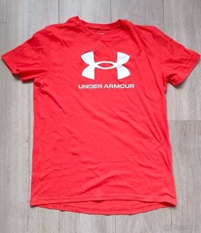 Světle červené triko Under Armour yXL