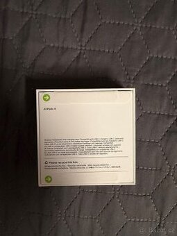 Apple AirPods 4