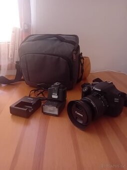 Digitální zrcadlovka Canon eos 1200D s příslušenstvím