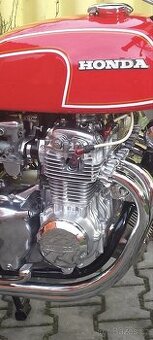 Krásná Honda cb 350 Four po kompletní renovaci