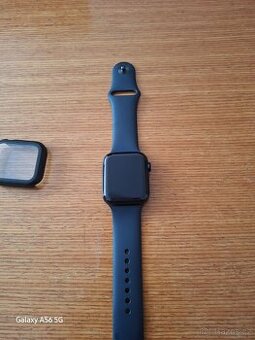 Hodinky Apple Watch SE 2. generace (44 mm)