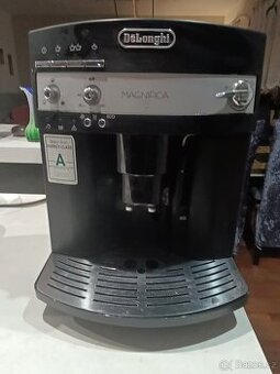 Prodám automatický kávovar DeLonghi MAGNIFICA