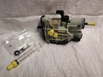 Vstřikovač močoviny NOVÝ - Mercedes, Seat, VW