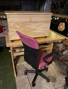 Dětský psací stůl masiv borovice