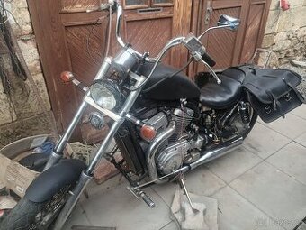 Suzuki VS 700 Intruder dva kusy