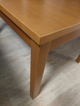 Jídelní stůl dýha/masiv Dřevotvar Znojmo Largo