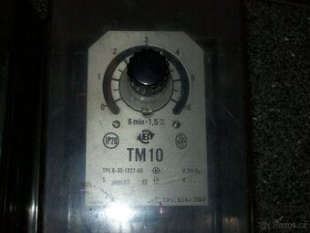 Časový spínač mechanický TM 10
