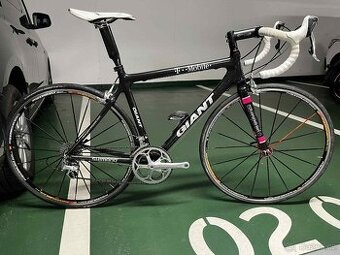 Giant TCR karbon na DuraAce