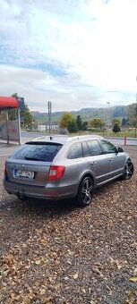 Škoda Superb combi 1.6 TDI 77kw najeto 350.. tisíc STK nová