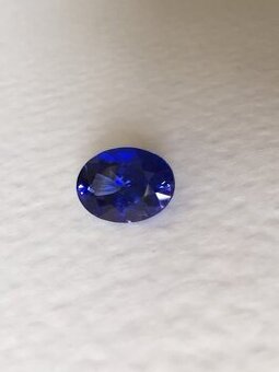 Tanzanit 9,47 karátu