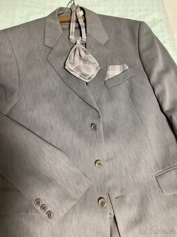 Panský oblek šedý