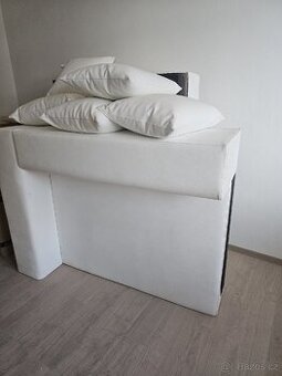 Velká Bílá sedačka