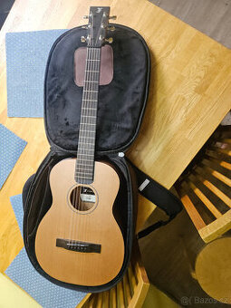 Nová celomasivní cestovní akustická kytara FURCH Little Jane