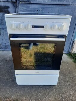 El sporák zachovalý čistý-----mohu dovézt