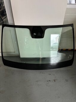 Čelní okno Mercedes E w213