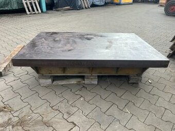 211. Pracovní deska, rýsovací svařovací stůl 1500/1000