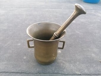 Predám starožitný mosadzný mažiar