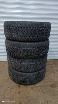 Zimní pneumatiky 215/55r17