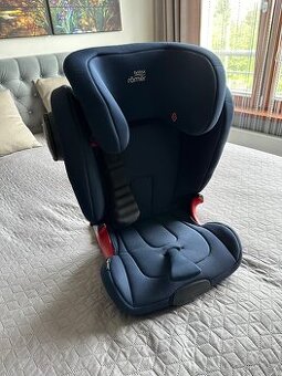 Autosedačka Britax Römer Kidfix II 15-36 kg.