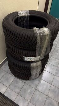 235/65/R17  NOVÉ CELOROČNÍ Goodyear  Vector -4S SUV TL 1