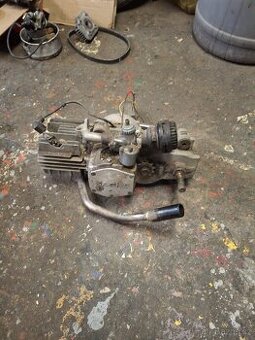 Motor sachs + jeden rozebraný