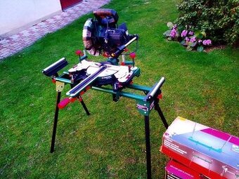 Pokosová a kapovací pila Parkside PZKS 2000 B2