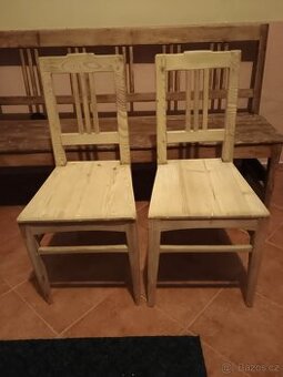 smrkové židle po renovaci