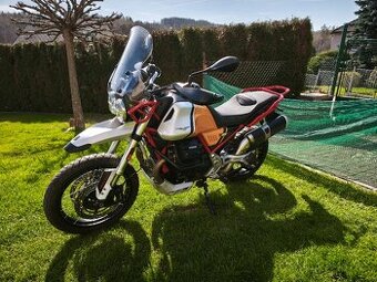 Moto Guzzi V 85 TT Evocative Giallo Mojave (2022) nádherná, - 1