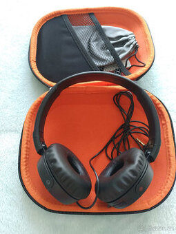 Sluchátka Sony - noise cancelling