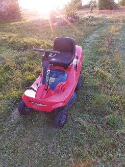 Zahradní Rider CastelGarden xe70, traktor, traktůrek