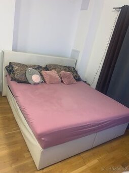 Manželská postel