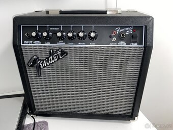 Kytarové kombo Fender frontman 15g