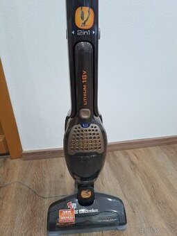 aku tyčový vysavač ELEKTROLUX