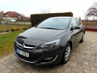 OPEL ASTRA 1.6,PŮVOD ČR,1.MAJ.,KLIMA